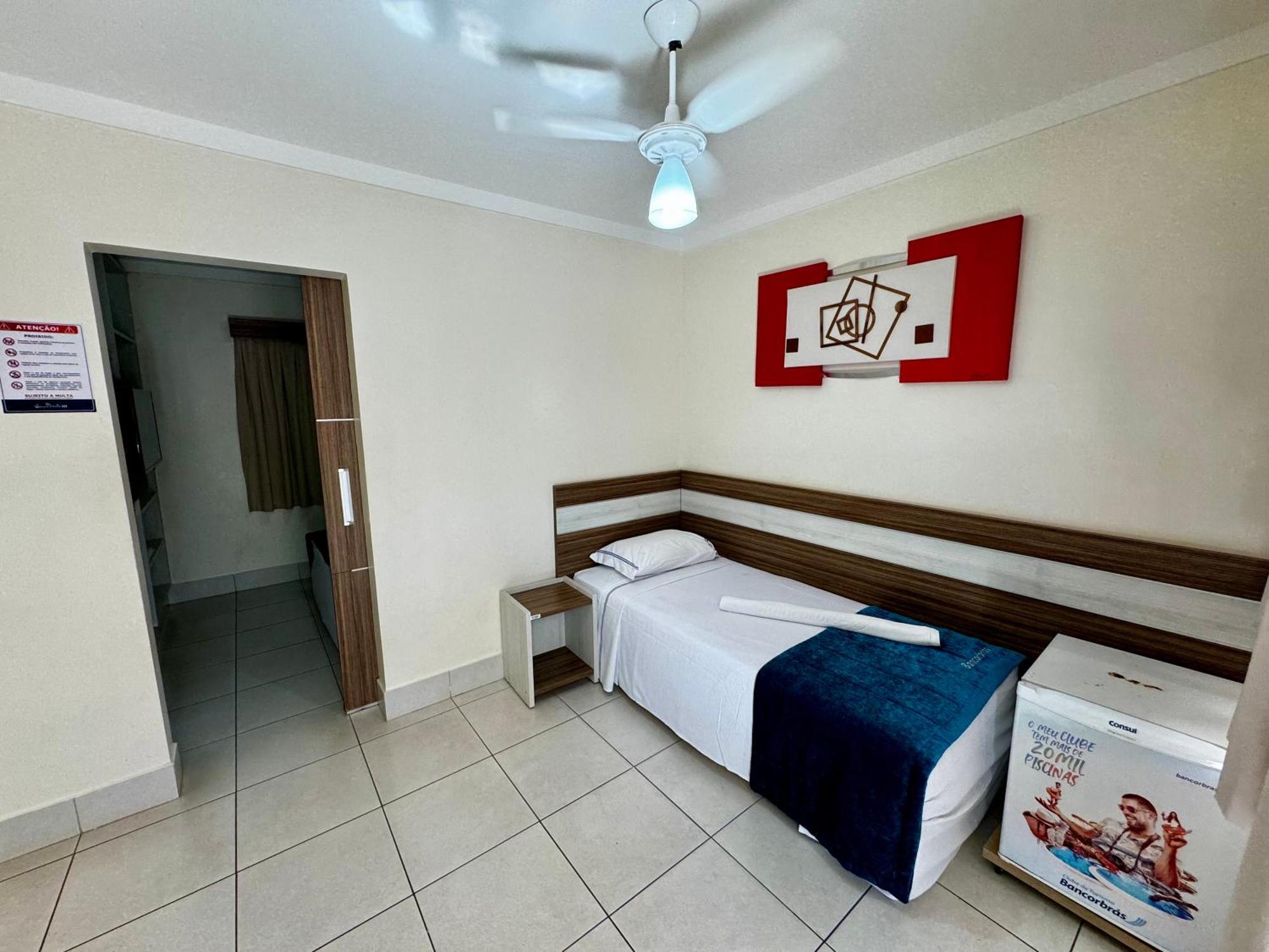 Di Roma Lacqua Caldas Novas Park 24H, Com Roupas De Cama E Banho 部屋 写真